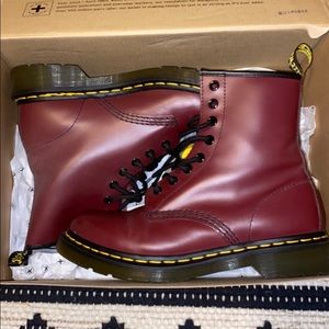 Dr.Martins Cherry Red Rouge